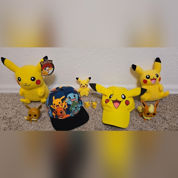 Pokémon bundle - Picture 1 of 2